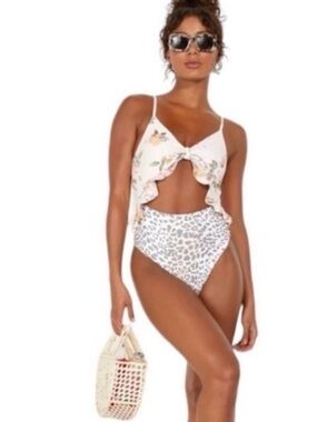 P2F Floral & Leopard Cutout One-Piece Swimsuit - Pink & Gray in size M